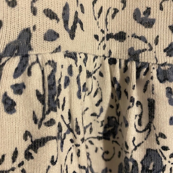 Cute Open Front Cardigan by Dahlia - Picture 4 of 4